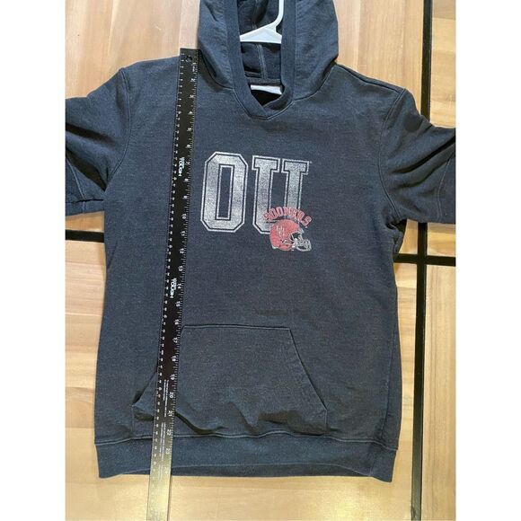 Jones & Mitchell Short Sleeve OU Sweater - Picture 5 of 6